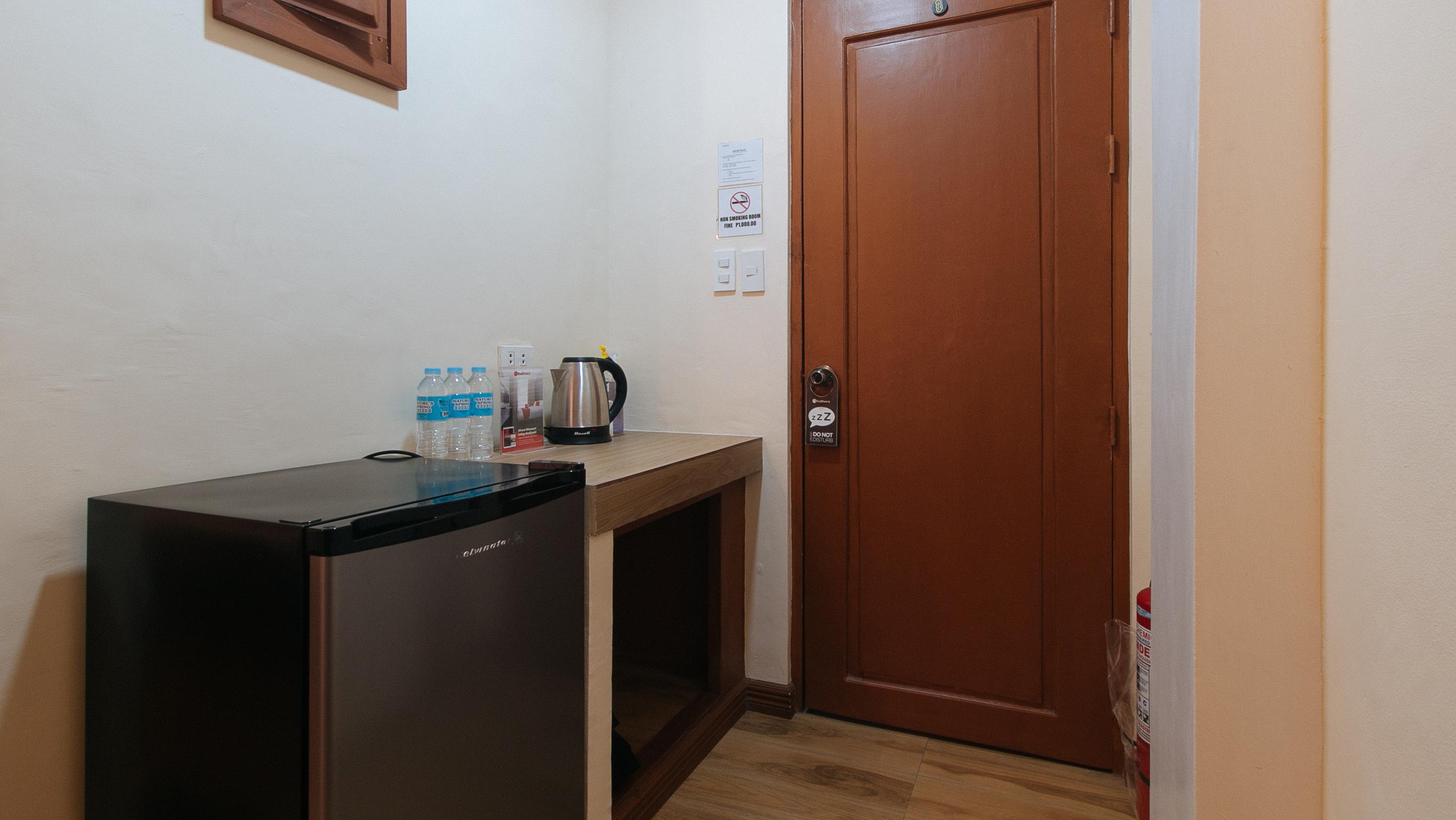 Paranaque City Reddoorz Plus Near Johnson And Johnson Paranaque المظهر الخارجي الصورة